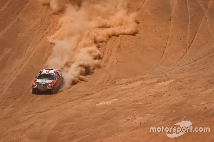 #351 Mitsubishi: Cristina Gutierrez, Pablo Moreno Huete