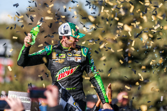 1. Chase Elliott, Hendrick Motorsports, Chevrolet Camaro Mountain Dew