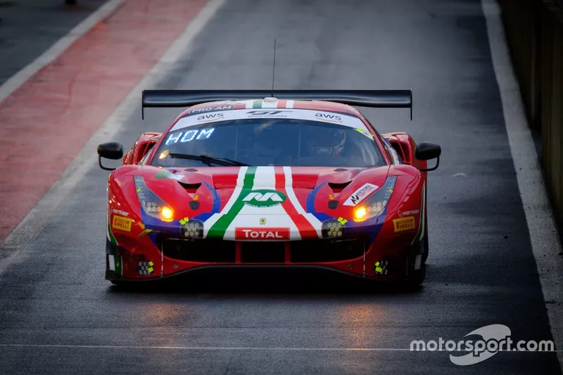 #52 AF Corse Ferrari 488 GT3: Niek Hommerson, Louis Machiels, Andrea Bertolini, Daniel Serra