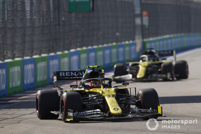 Esteban Ocon, Renault F1 Team R.S.20, Daniel Ricciardo, Renault F1 Team R.S.20 