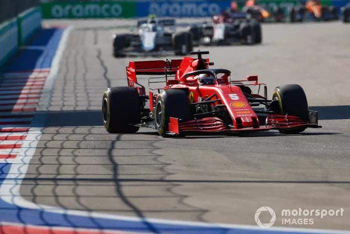 Sebastian Vettel, Ferrari SF1000, Nicholas Latifi, Williams FW43