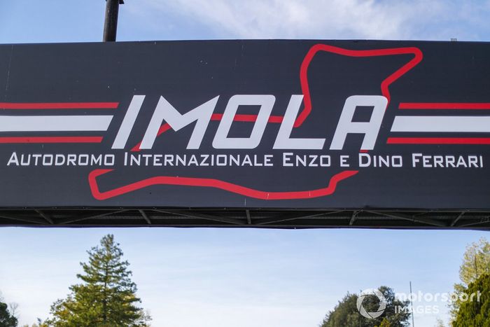 Letrero de Imola
