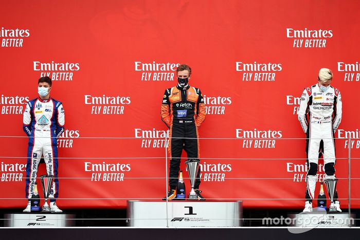 Podio: Bent Viscaal, MP Motorsport,  Lirim Zendeli,  Trident, Theo Pourchaire,  ART Grand Prix