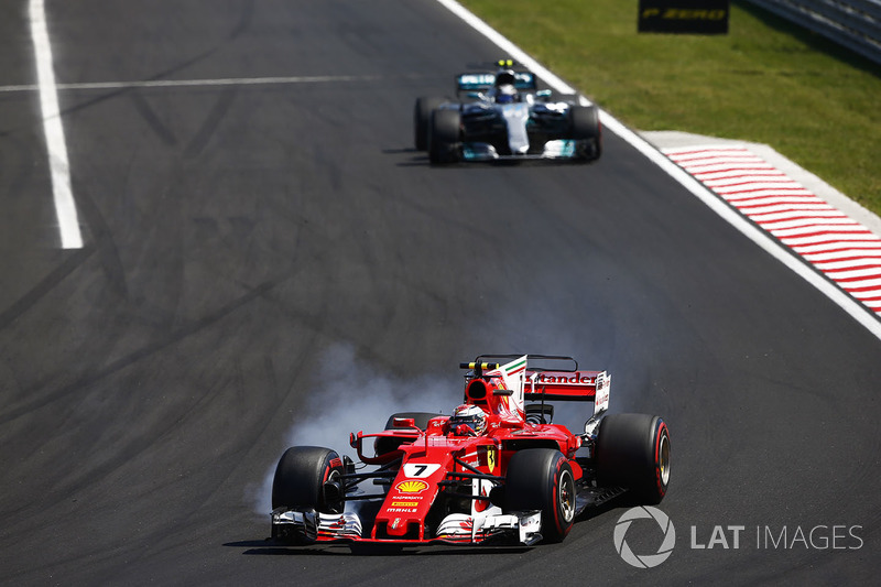 Кімі Райкконен, Ferrari SF70H, Валттері Боттас, Mercedes AMG F1 W08