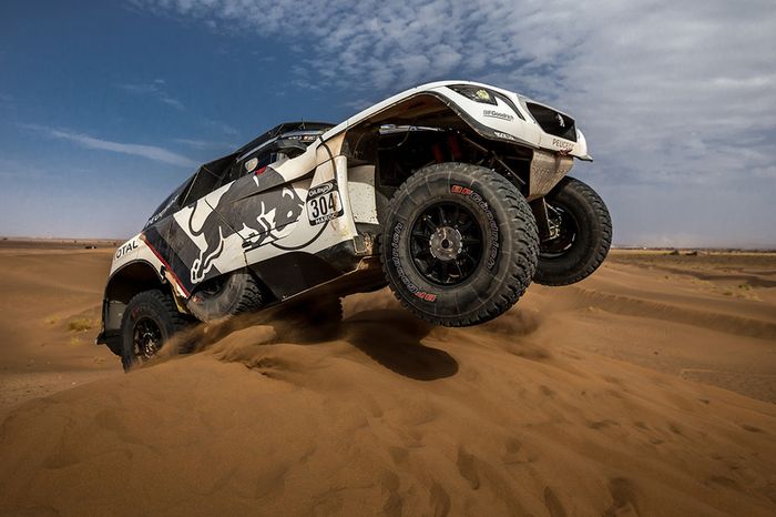 #304 Peugeot Sport Peugeot 3008 DKR: Carlos Sainz, Lucas Cruz
