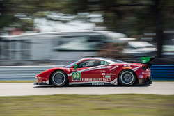 #63 Scuderia Corsa Ferrari 488 GT3: Крістіна Нільсен, Алессандро Бальзан, Маттео Крессоні