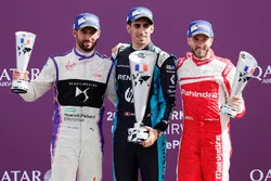 Podio: il vincitore della gara Sébastien Buemi, Renault e.Dams, il secondo classificato Jose Maria Lopez, DS Virgin Racing, il terzo classificato Nick Heidfeld, Mahindra Racing