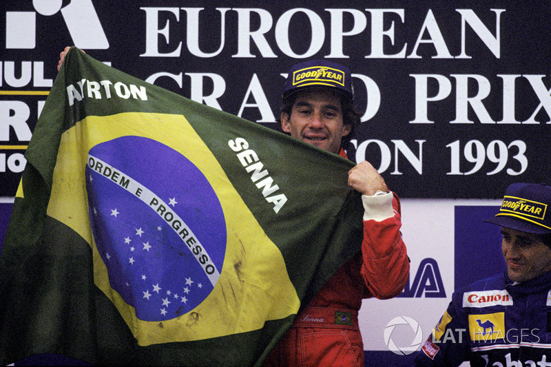 Race winner Ayrton Senna, McLaren