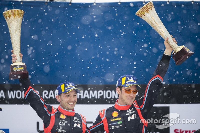 Winners Thierry Neuville, Nicolas Gilsoul, Hyundai i20 WRC, Hyundai Motorsport