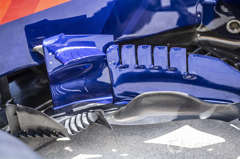 Los bargeboards del STR13 de Scuderia Toro Rosso
