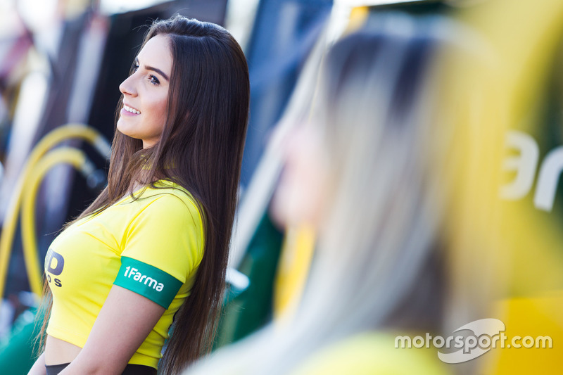 Grid girl