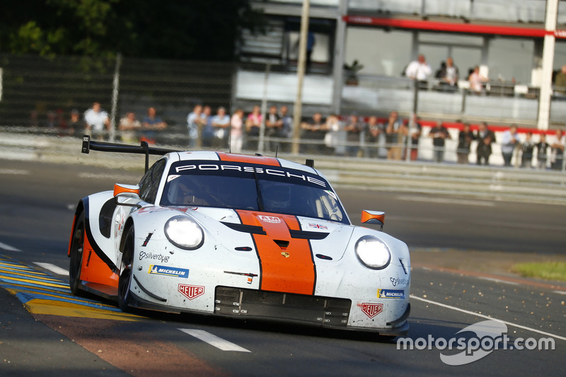 #86 Gulf Racing Porsche 911 RSR: Michael Wainwright, Benjamin Barker, Alex Davison