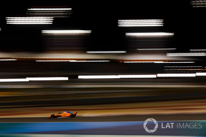 Stoffel Vandoorne, McLaren MCL33 Renault
