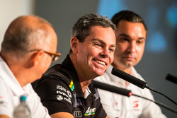 Craig Lowndes, Triple Eight Race Engineering Holden