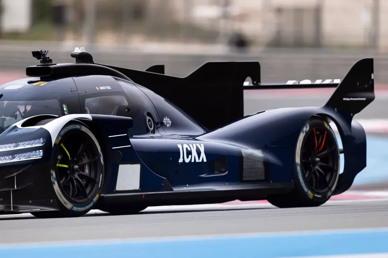 Jacky Ickx, Genesis Magma Racing Genesis