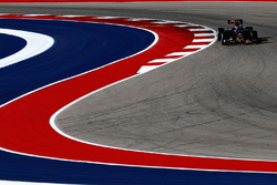 Даниил Квят, Scuderia Toro Rosso STR11