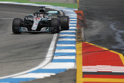 Льюіс Хемілтон, Mercedes AMG F1 W09