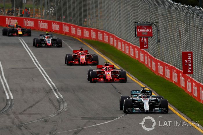 Lewis Hamilton, Mercedes AMG F1 W09, Kimi Raikkonen, Ferrari SF71H, Sebastian Vettel, Ferrari SF71H, Kevin Magnussen, Haas F1 Team VF-18 Ferrari, y Max Verstappen, Red Bull Racing RB14 Tag Heuer