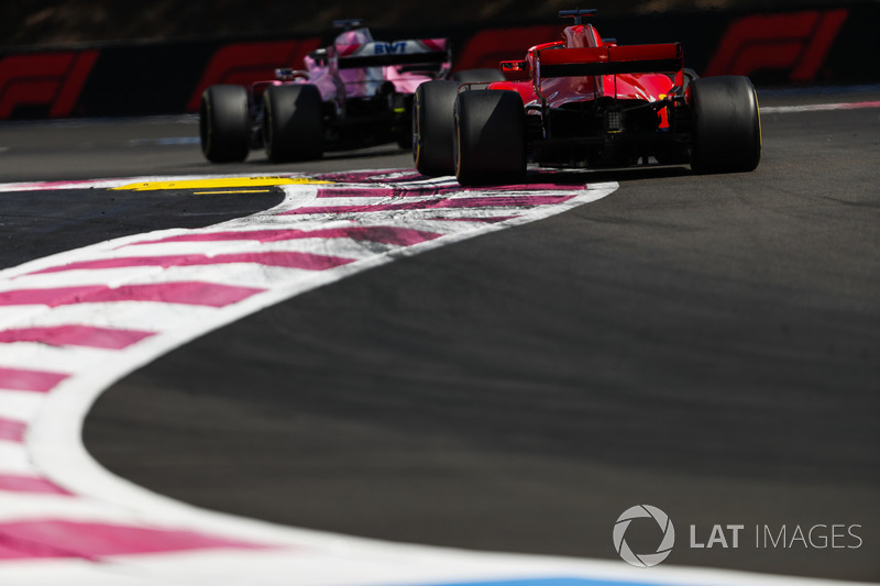 Sergio Perez, Force India VJM11, Sebastian Vettel, Ferrari SF71H