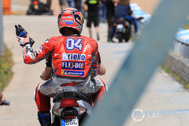 Andrea Dovizioso, Ducati Team, après l'accident