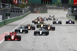 Sebastian Vettel, Ferrari SF71H, Lewis Hamilton, Mercedes AMG F1 W09, Valtteri Bottas, Mercedes AMG F1 W09, Daniel Ricciardo, Red Bull Racing RB14 Tag Heuer, Max Verstappen, Red Bull Racing RB14 Tag Heuer
