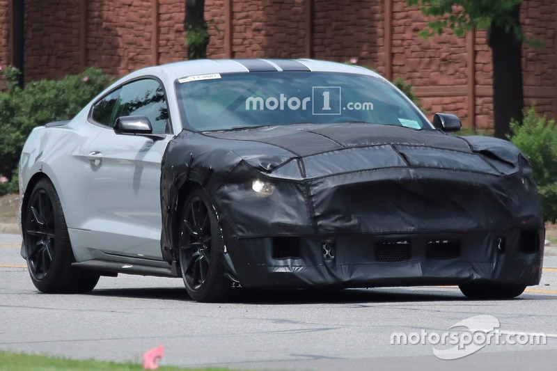 2019 Shelby Mustang GT500 - шпигунські фото
