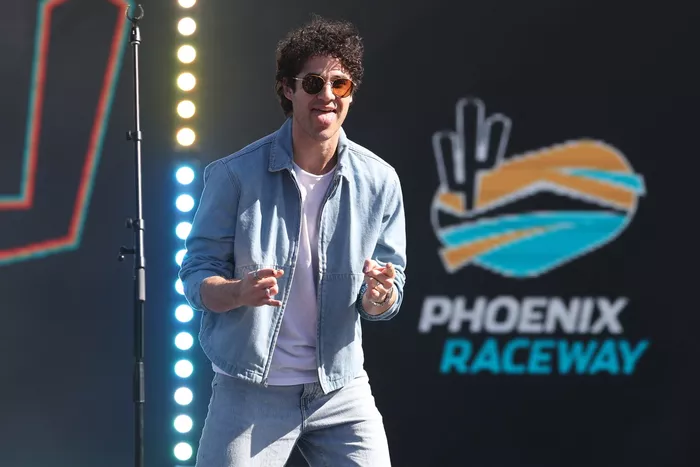 Darren Criss 