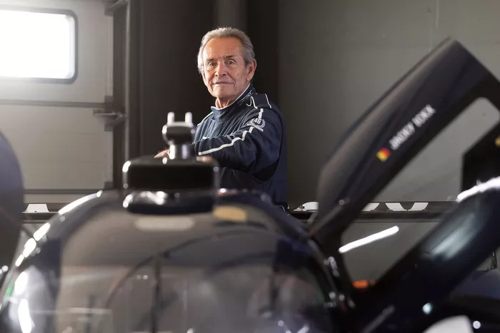 Jacky Ickx, Genesis Magma Racing