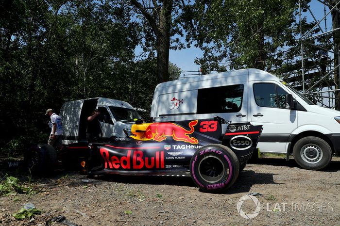 El coche tras el retiro de Max Verstappen, Red Bull Racing RB13