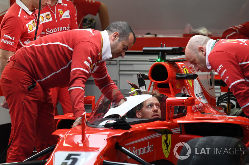 Sebastian Vettel, Ferrari SF70-H, kalkan tarzı kokpit koruması