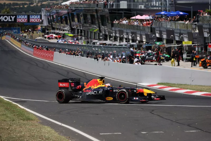Liam Lawson, Red Bull RB7