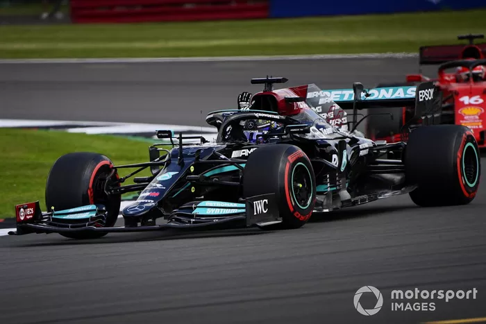 Lewis Hamilton, Mercedes W12, Charles Leclerc, Ferrari SF21