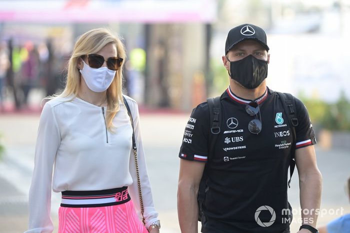 Valtteri Bottas, Mercedes, su novia Tiffany Cromwell