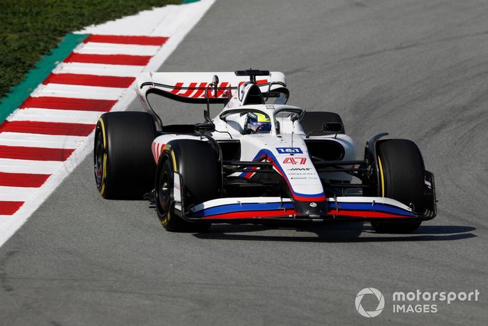 Mick Schumacher, Haas VF-22