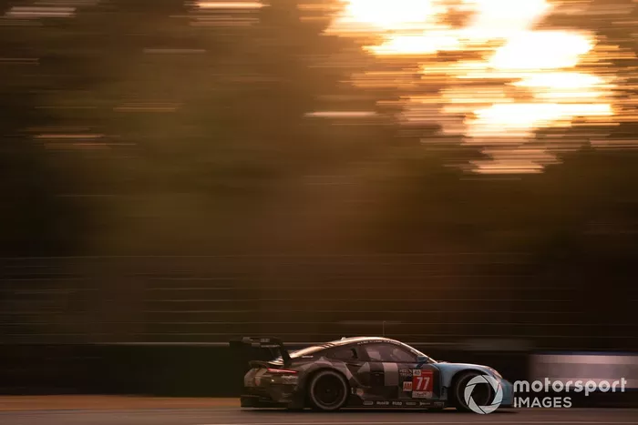 #77 Dempsey-Proton Racing Porsche 911 RSR - 19 LMGTE Am, Christian Ried, Jaxon Evans, Matt Campbell