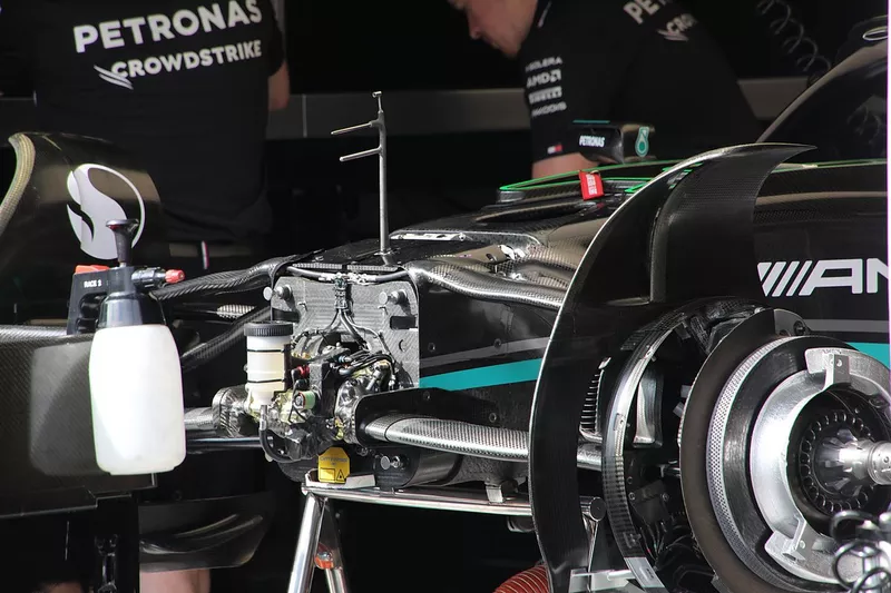 Détails techniques de la Mercedes W14