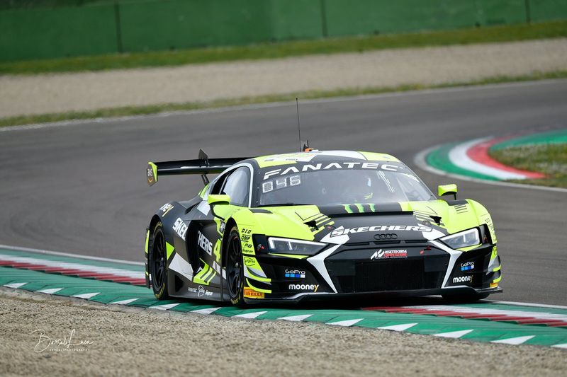 #46 Team WRT Audi R8 LMS evo II GT3: Nico Müller, Frédéric Vervisch, Valentino Rossi