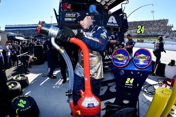 William Byron, Hendrick Motorsports, Chevrolet Camaro Liberty University crew