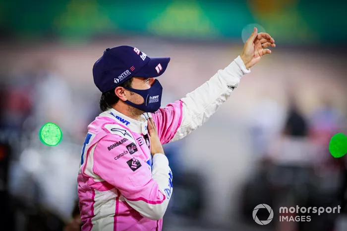 Sergio Pérez, Racing Point, 1ª posición, celebra en Parc Ferme