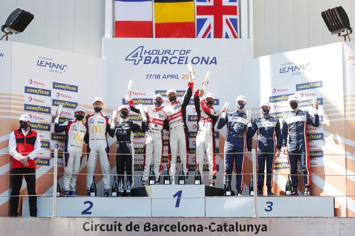 P2 Podium: second place #65 Panis Racing Oreca 07 - Gibson: Julien Canal, Will Stevens, James Allen, Race winner #41 Team WRT Oreca 07 - Gibson: Louis Delétraz, Robert Kubica, Yifei Ye, third place #22 United Autosports Oreca 07 - Gibson: Phil Hanson, Jonathan Aberdein, Tom Gamble
