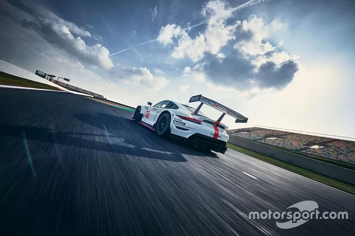 Porsche 911 RSR 2019