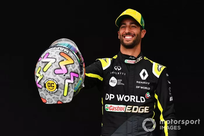 El casco de Daniel Ricciardo, Renault F1 Team para Australia