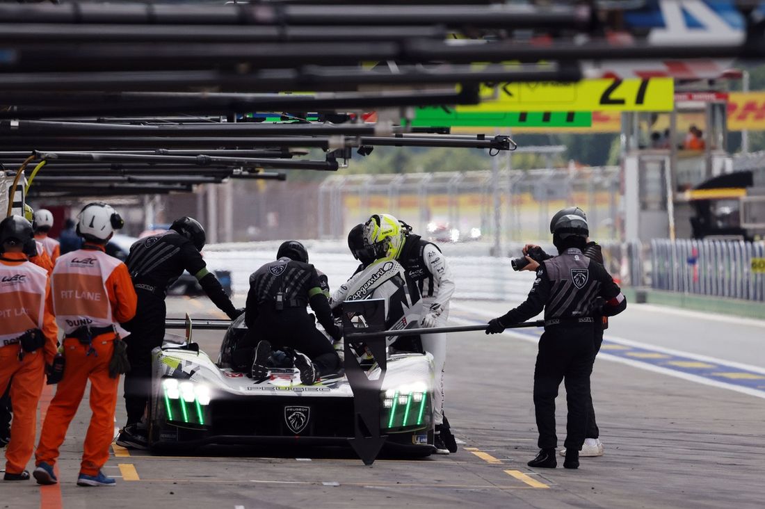 #93 Peugeot Totalenergies Peugeot 9X8: Mikkel Jensen, Nico Muller, Jean-Eric Vergne