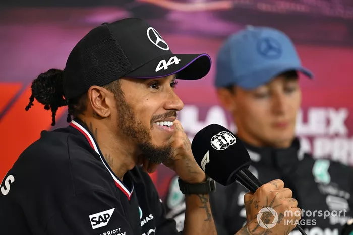 Lewis Hamilton, Mercedes-AMG F1 Team, 2ª posición, en la rueda de prensa posterior a la carrera. 