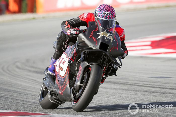 Lorenzo Savadori, Aprilia Racing Team