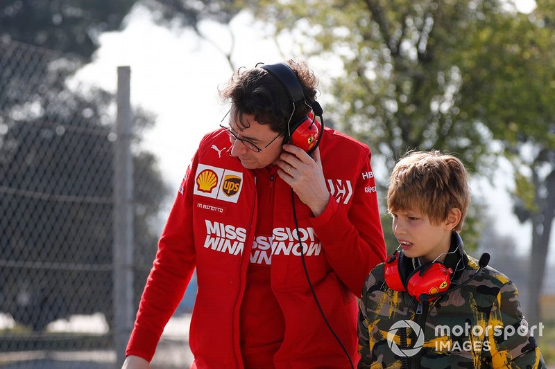 Mattia Binotto, Team Principal Ferrari, con il figlio di John Elkann, Presidente FIAT