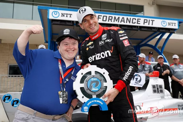 Ganador de la pole Will Power, Team Penske Chevrolet