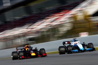 Pierre Gasly, Red Bull Racing RB15 en George Russell, Williams FW42