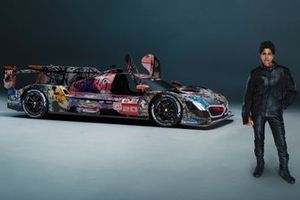 BMW M Hybrid V8 Art Car de Julie Mehretu