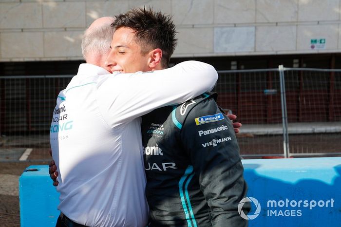 Mitch Evans, Panasonic Jaguar Racing, celebra su primera victoria del equipo